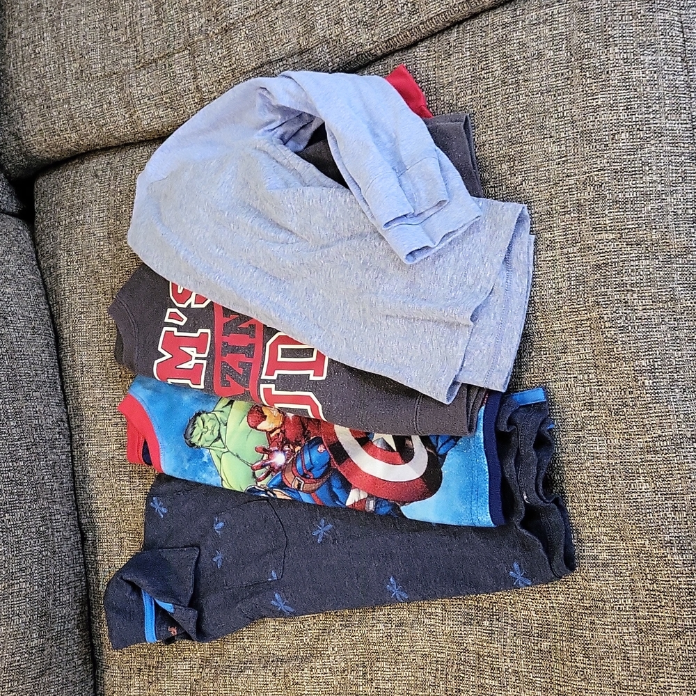 SIZE 4/5 BOYS SHIRTS 👕